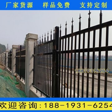 汕頭工地藍(lán)白色雙彎頭柵欄 佛山圍墻
