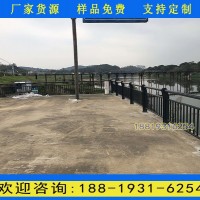 茂名橋梁兩側護欄工廠定制 惠州人行道防撞欄桿烤漆工藝
